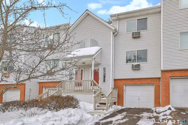 925 Oronoke Road #11D, Waterbury, CT 06708