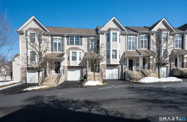 902 Sienna Drive #902, Danbury, CT 06810