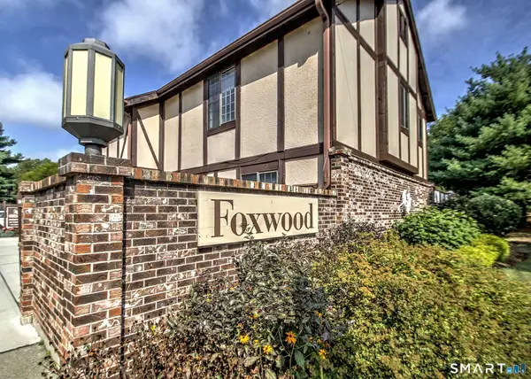 335 Foxwood Lane #335, Milford, CT 06461