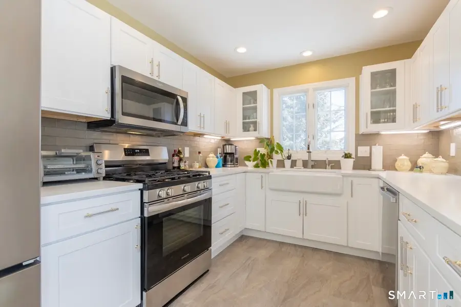 71 Cider Mill Lane, Trumbull, CT 06611 - #2