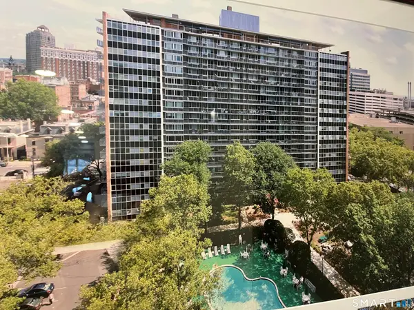 100 York Street #12K, New Haven, CT 06511