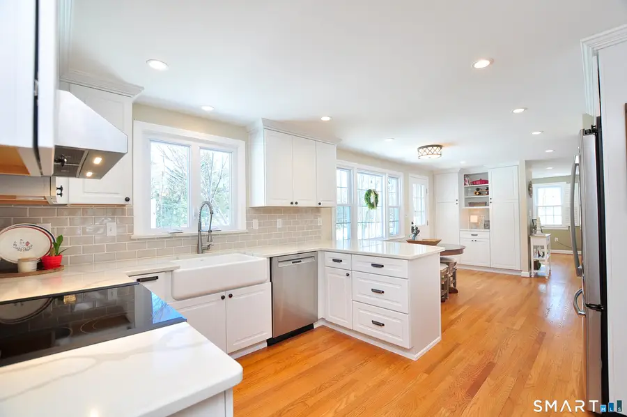 21 North Drive, Simsbury, CT 06070 - #3