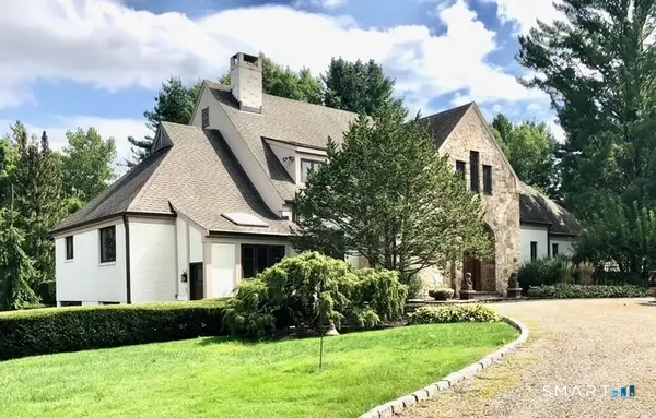 33 Mountain Farms Road, West Hartford, CT 06117