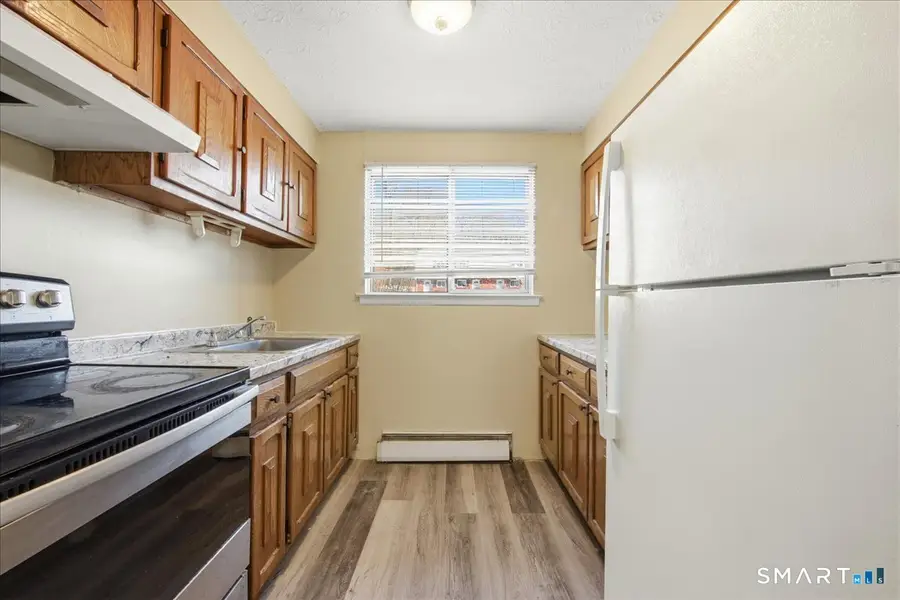 107 Woodland Drive #APT B, Uncasville, CT 06382 - #3