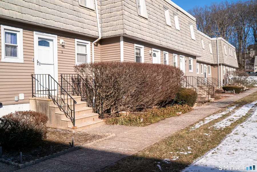 55 Meetinghouse Village #2, Meriden, CT 06450 - Image #2