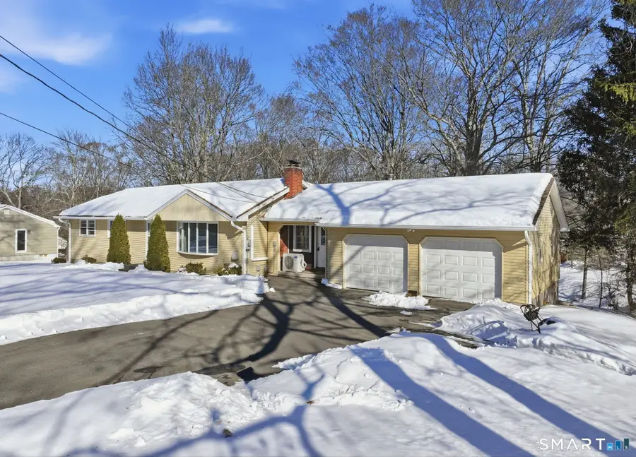 10 Fairlawn Avenue, East Hampton, CT 06424 - #3