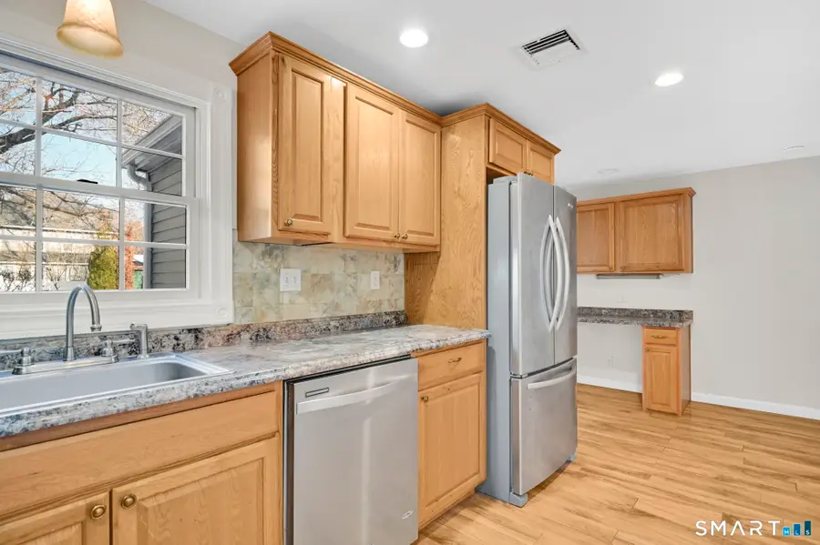 53 Mckinley Street, Manchester, CT 06040 - #3