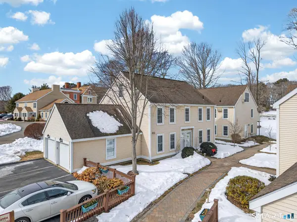 54 Rope Ferry Road #I154, Waterford, CT 06385