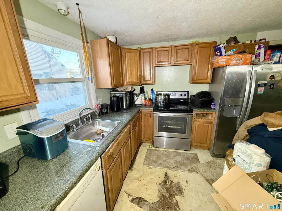 66 Charlotte Street, Hartford, CT 06120 - #3