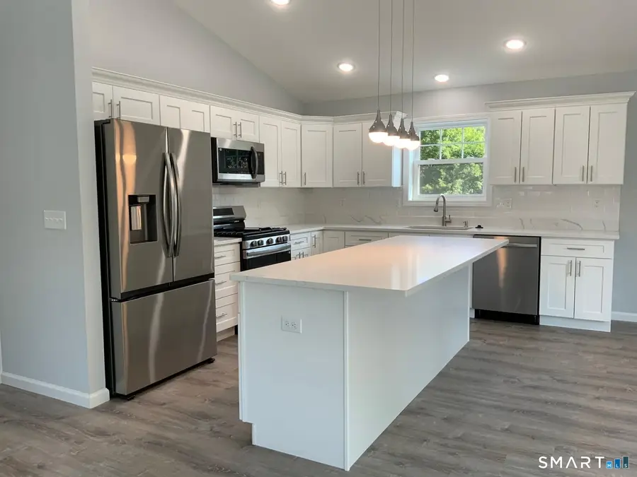 18 Albion Avenue, West Haven, CT 06516 - #3