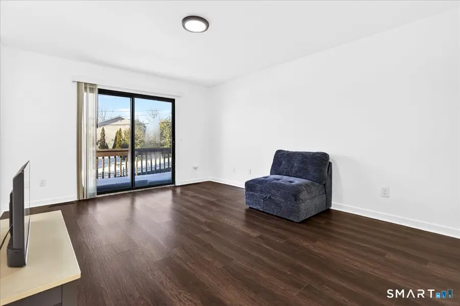 15 Crest Street #D27, West Haven, CT 06516 - #2