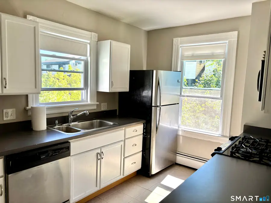 25 Westfield Avenue, Bridgeport, CT 06606 - Image #3