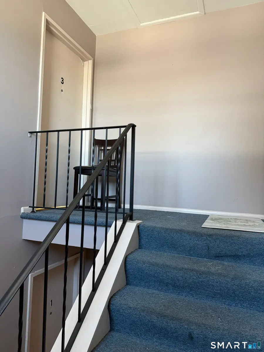 16 Fairview Drive #APT 3, Danbury, CT 06810 - #3