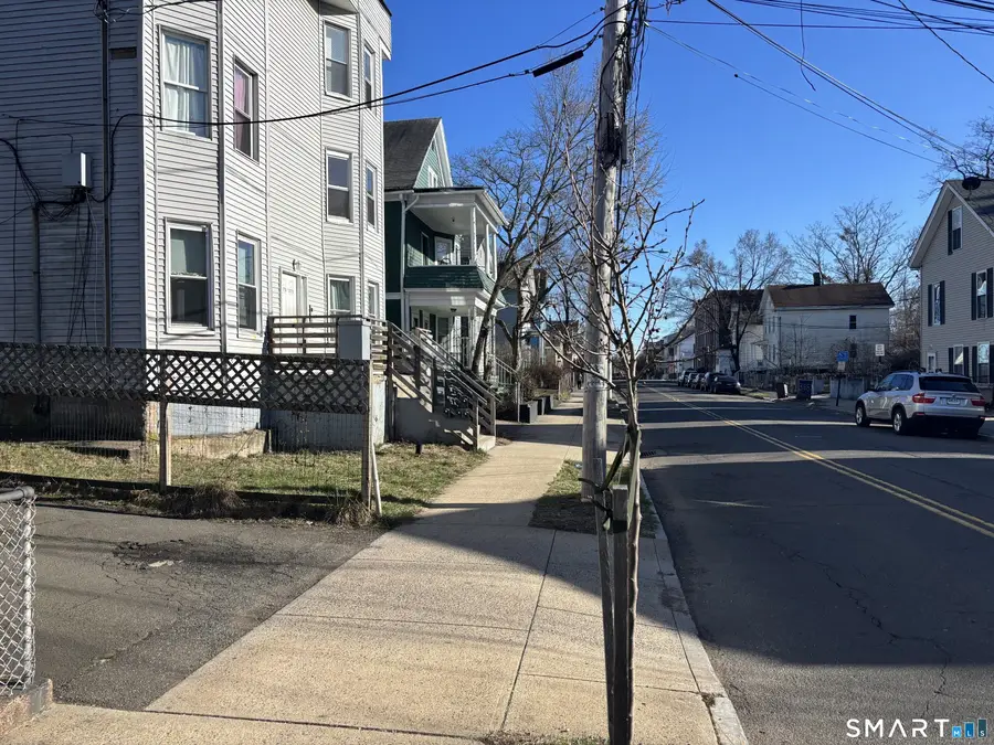 373 Blatchley Avenue, New Haven, CT 06513 - #3