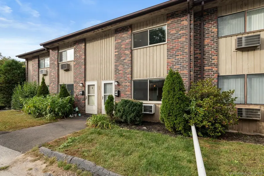 218 Oakville Avenue #APT C, Waterbury, CT 06708 - #2