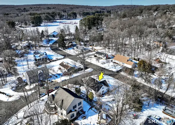 7 East Lake Road, Trumbull, CT 06611