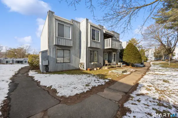 13 Cedar Court #E, East Haven, CT 06513