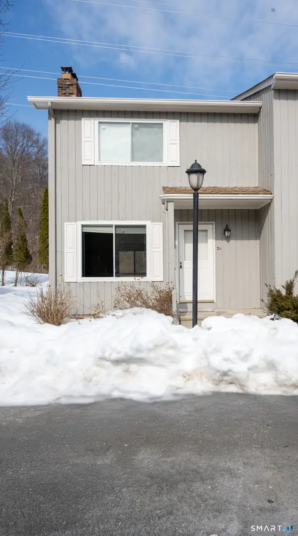 100 Ten Coat Lane #3A, Shelton, CT 06484