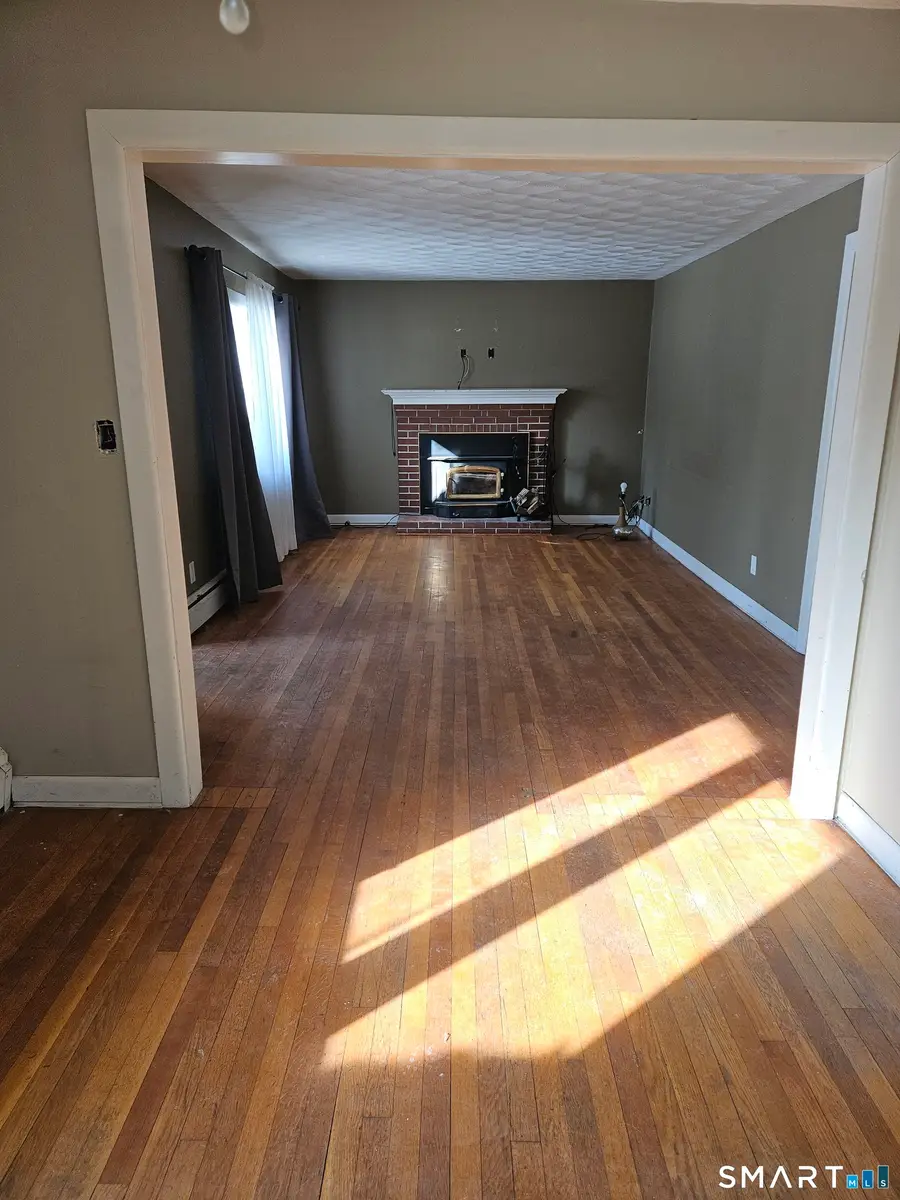 45 Tunxis Street, New Britain, CT 06053 - #3