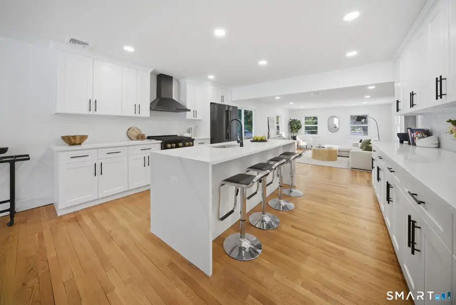 90 Lu Manor Drive, Fairfield, CT 06825 - #3