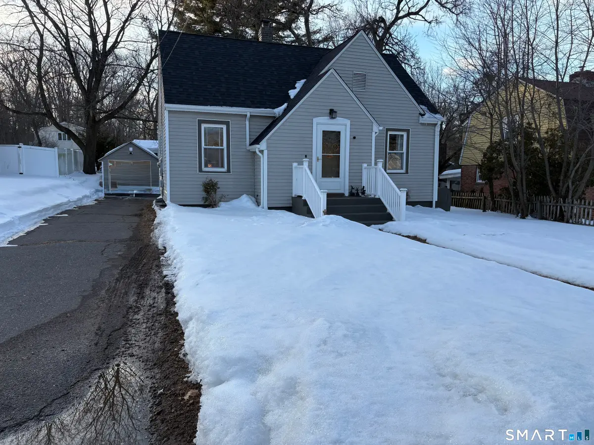 681 Main Street, Cromwell, CT 06416 - #1