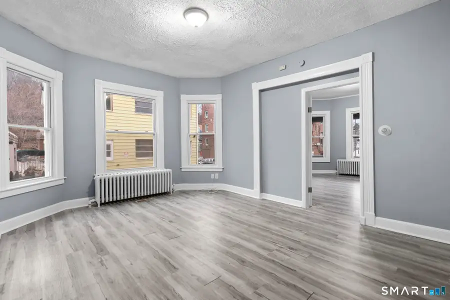 16 Plaza Avenue, Waterbury, CT 06710 - #3