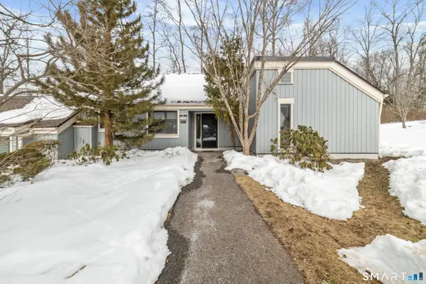 972 Heritage Village #B, Southbury, CT 06488