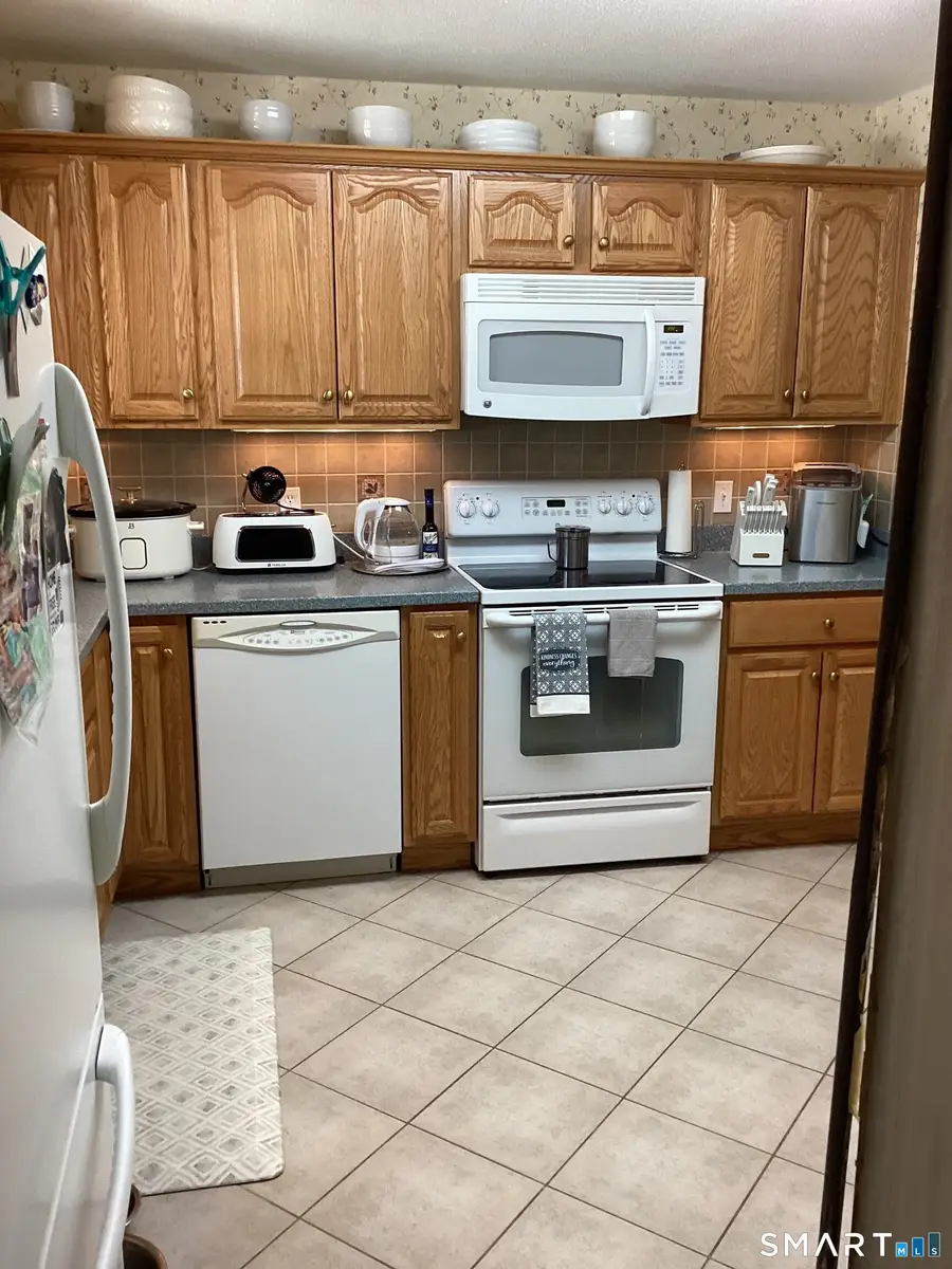 6 Lakeview Drive #6, Southington, CT 06489 - #3