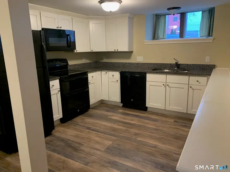 2 Coit Street #APT 1, New London, CT 06320 - #2