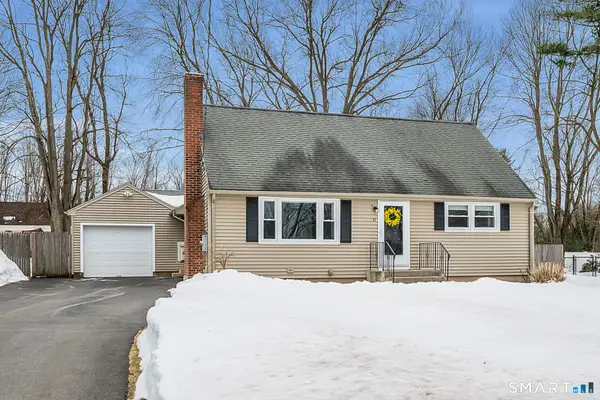 17 Whiteside Street, Newington, CT 06111