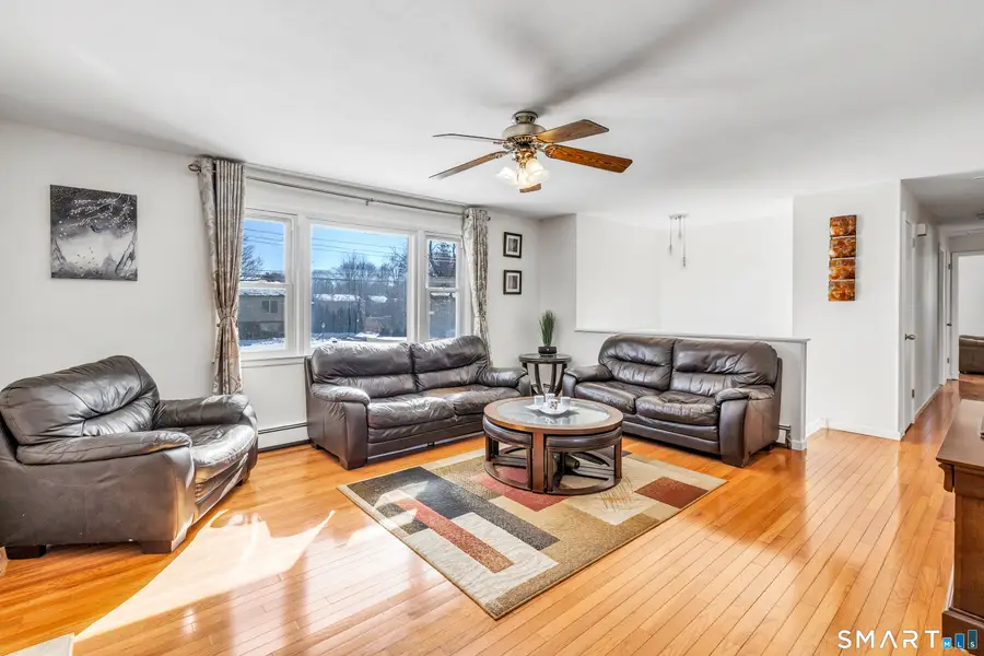 39 Zephyr Road, Trumbull, CT 06611 - #3