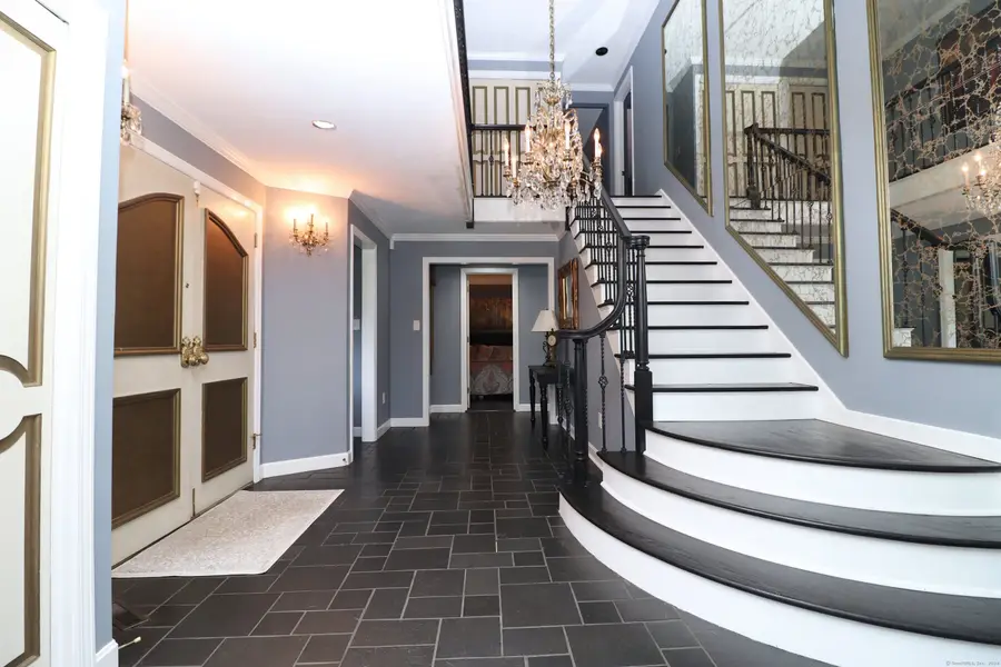 611 Bunker Hill Avenue, Waterbury, CT 06708 - #2