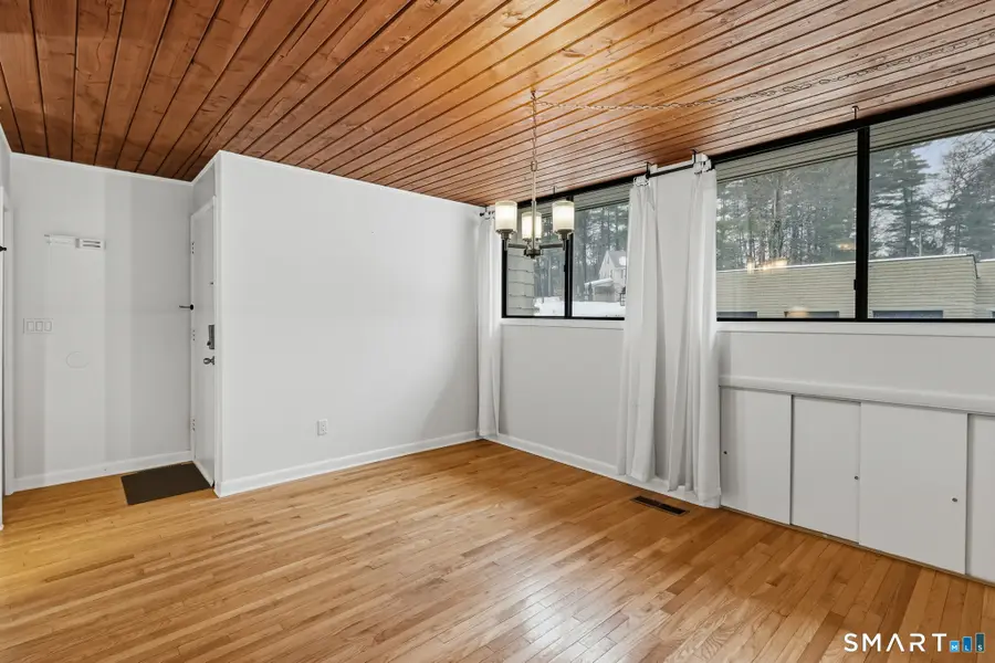 2 Gillette Street #D, Simsbury, CT 06119 - #3