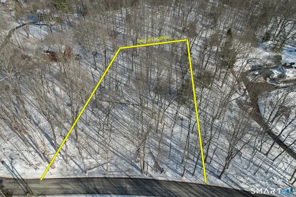 78 Jackson Cove Road, Oxford, CT 06478