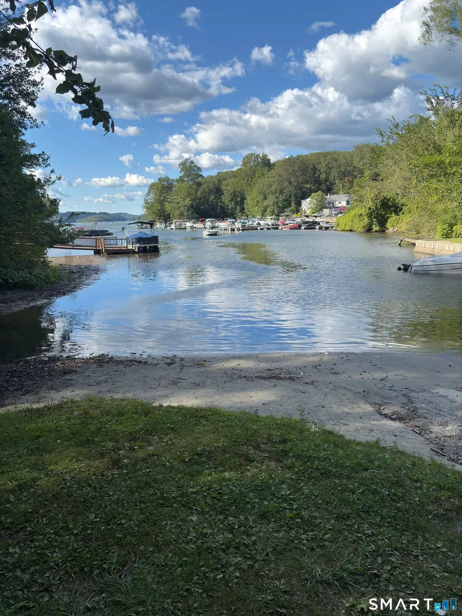 158 A Bayberry Lane, Danbury, CT 06811 - #3