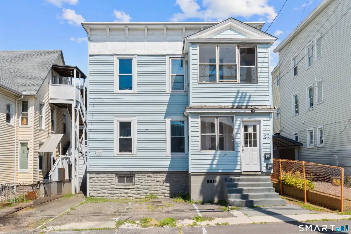 318 Center Street, Bridgeport, CT 06604 - #1