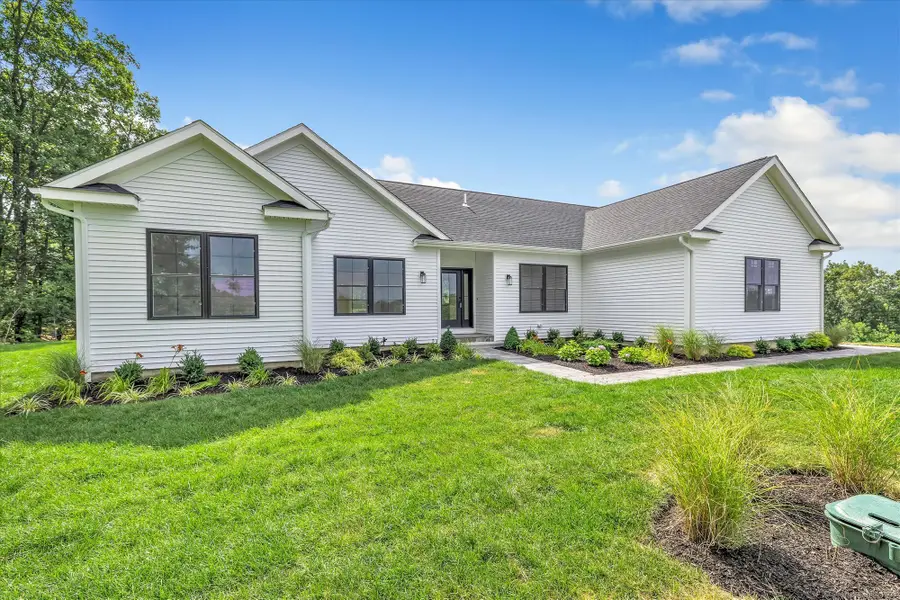 3 Hunting Ridge Road, Middlebury, CT 06762 - #2