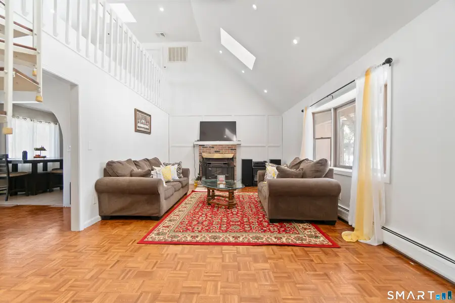 25 Zack Lane, Bristol, CT 06010 - #3