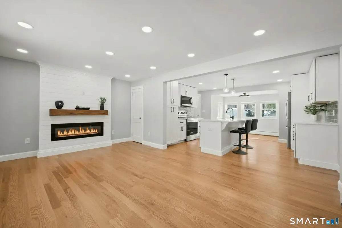 42 Keene Place, Unionville, CT 06085 - #1