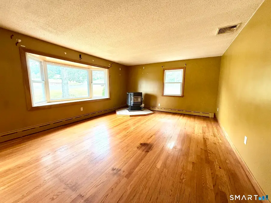 30 Bunting Road, Seymour, CT 06483 - #2