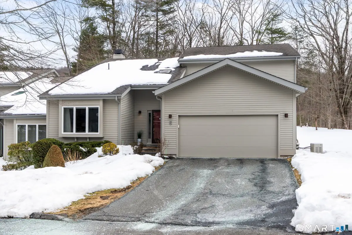 5 Abbottsford #5, Avon, CT 06001 - #1