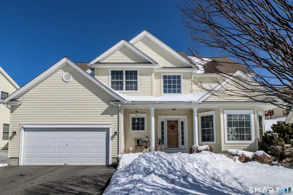 3 Spring Ridge Court #3, Danbury, CT 06811
