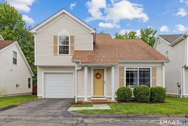 40 Oenoke Place #APT 13, Stamford, CT 06907