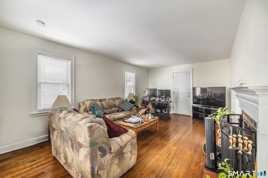 61 Astoria Avenue, Bridgeport, CT 06604 - #3