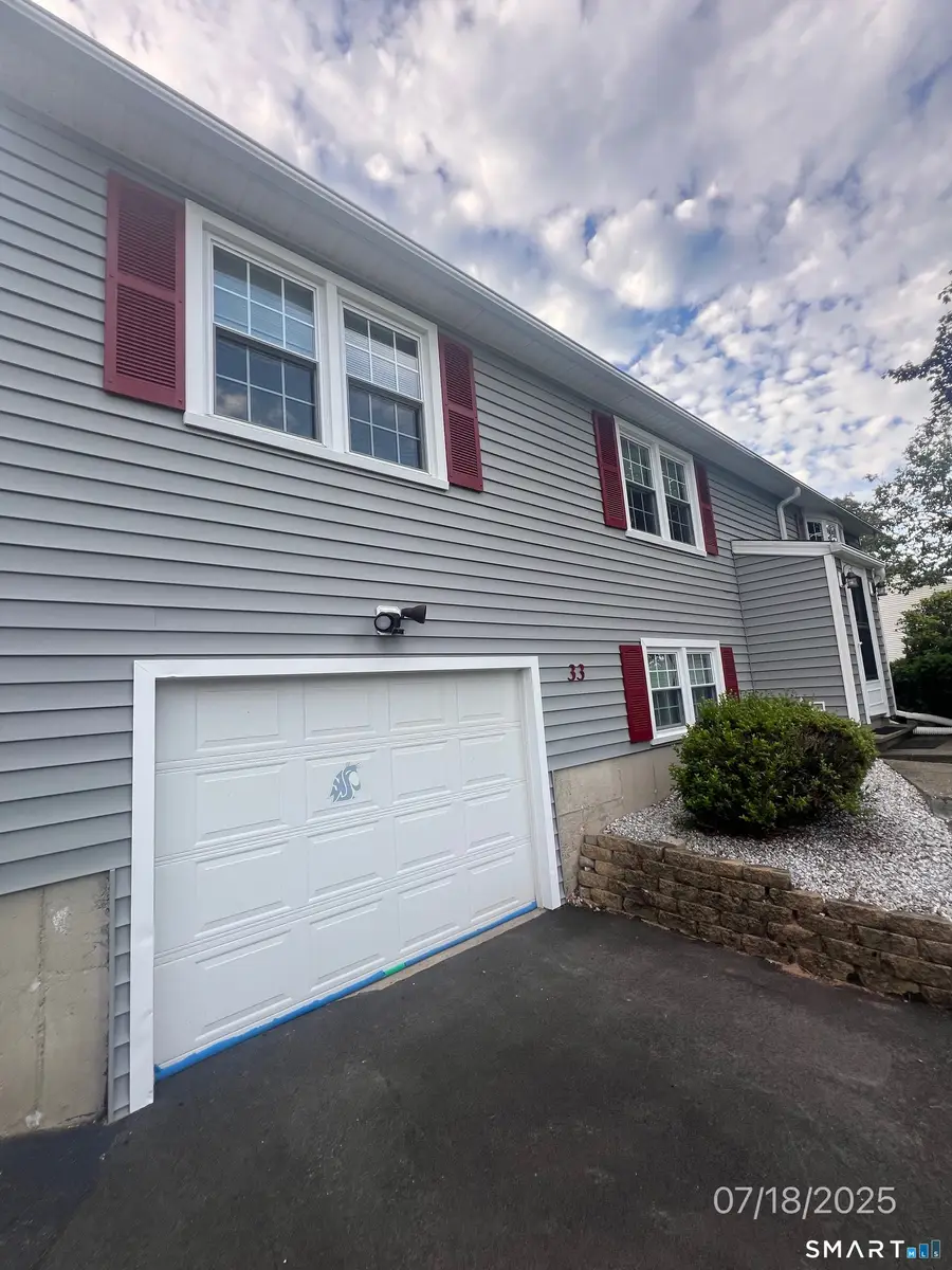 33 Sky View Circle, Hamden, CT 06514 - #2