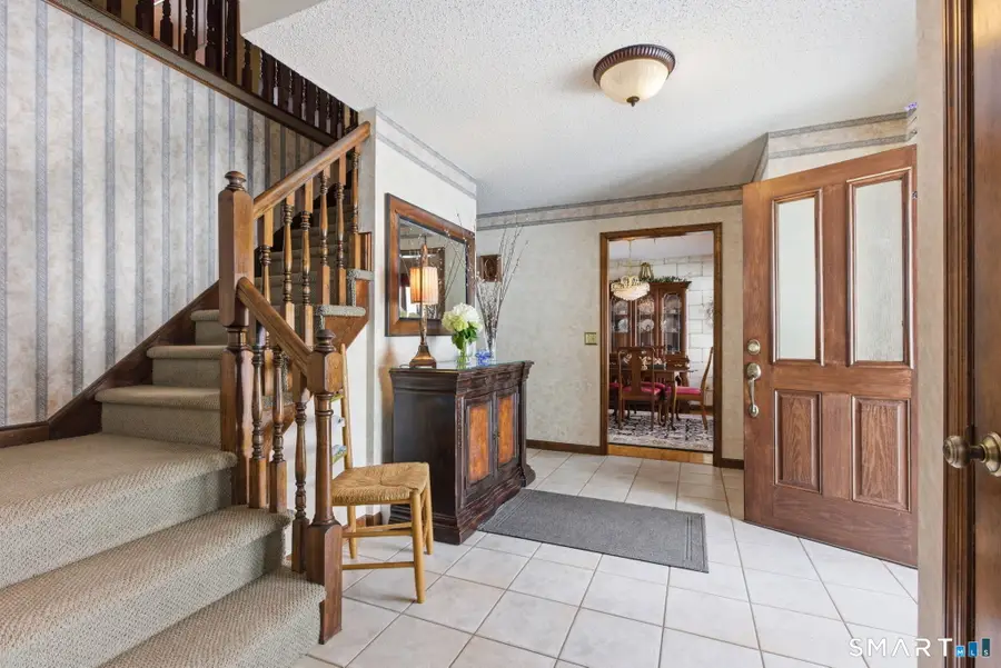 6 Windward Drive, New Fairfield, CT 06812 - #2