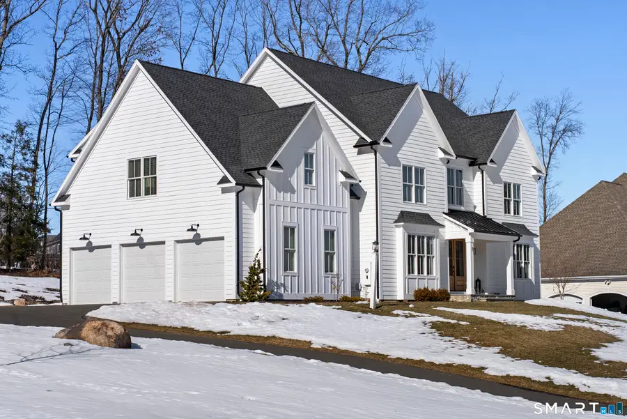 8 Gateshead Way, Unionville, CT 06085 - #2