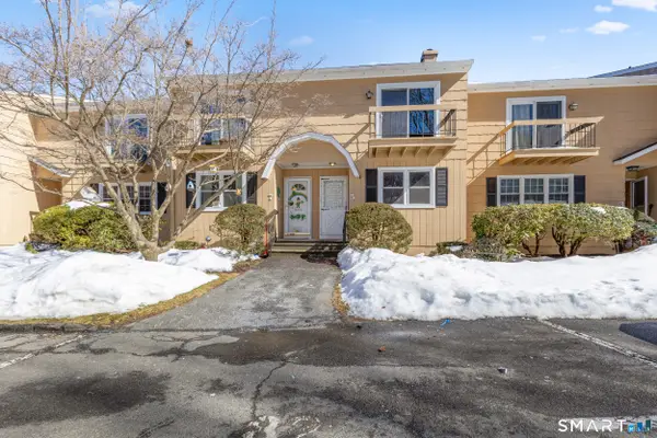 5 Deer Run #5, Bethel, CT 06801