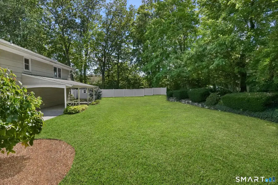 6 Field Crest Road, New Canaan, CT 06840 - #2