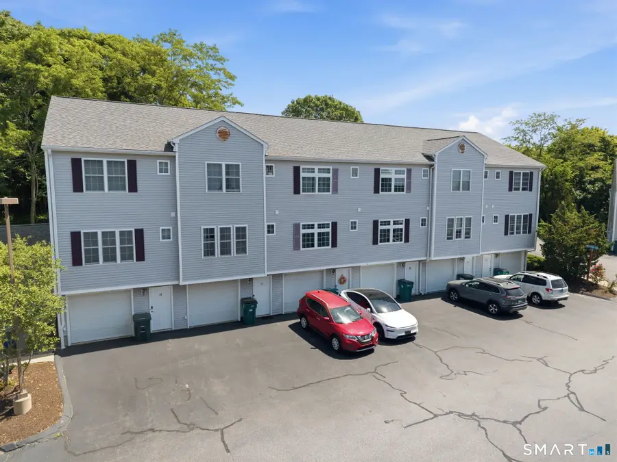 35 Harbor View Lane #35, Norwich, CT 06360 - #2